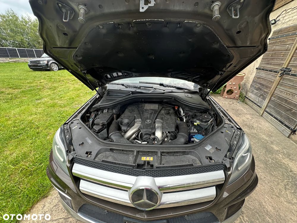Mercedes-Benz GL 500 4-Matic - 12