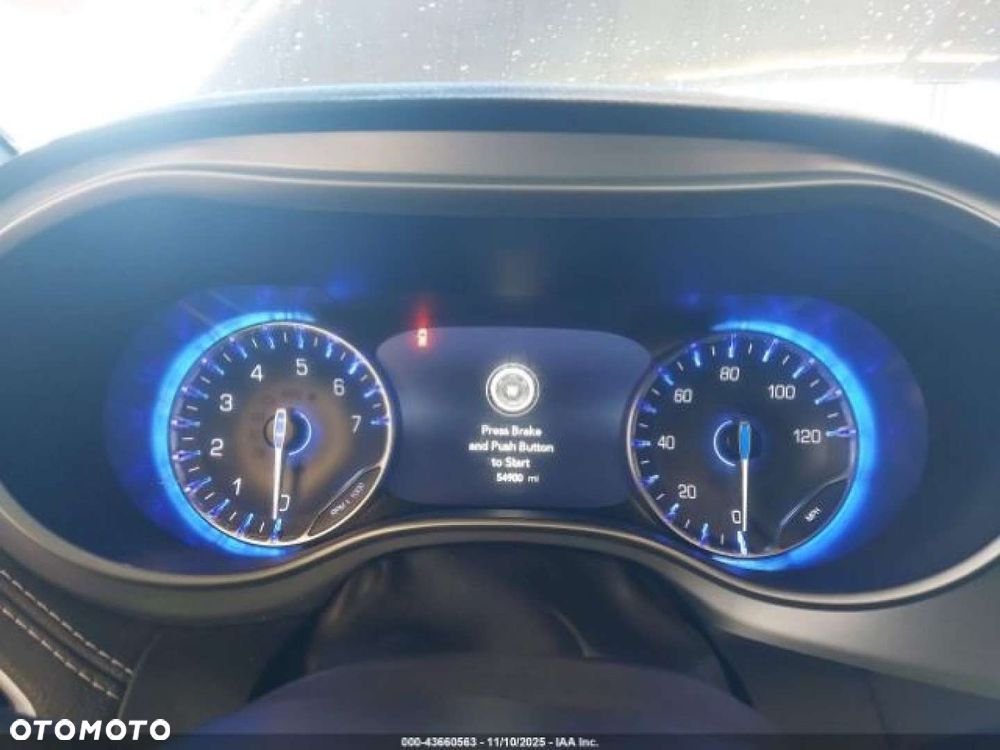 Chrysler Pacifica - 13