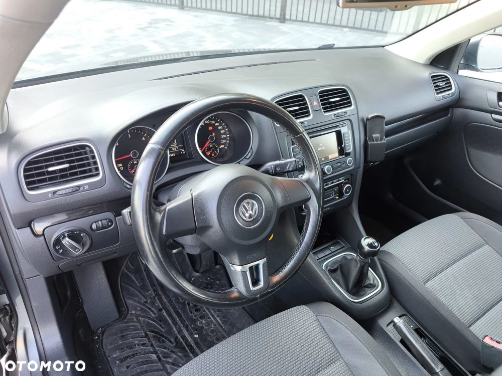Volkswagen Golf - 16