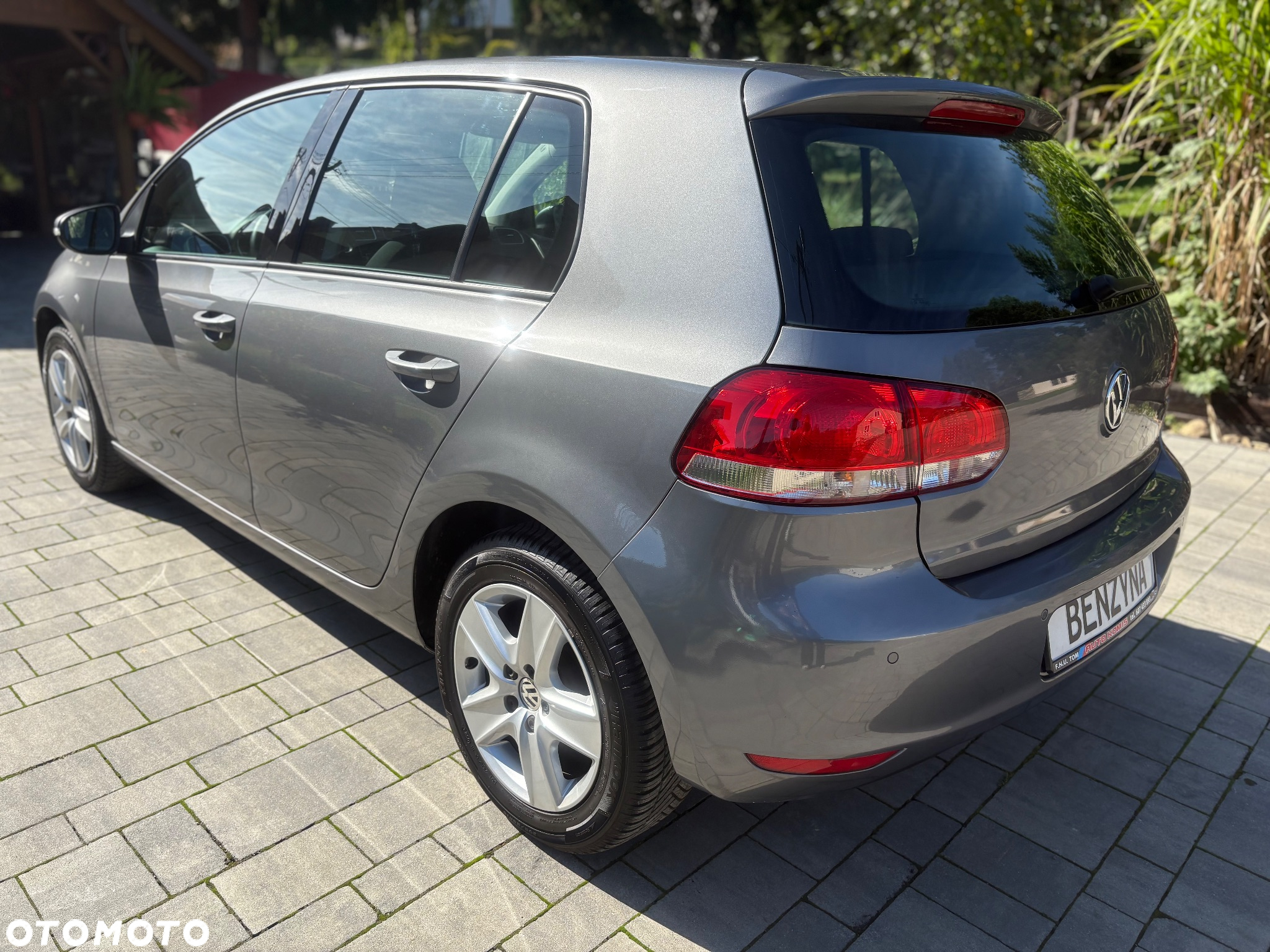 Volkswagen Golf - 17