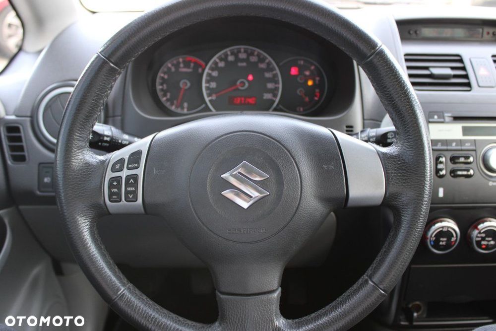 Suzuki SX4 - 12