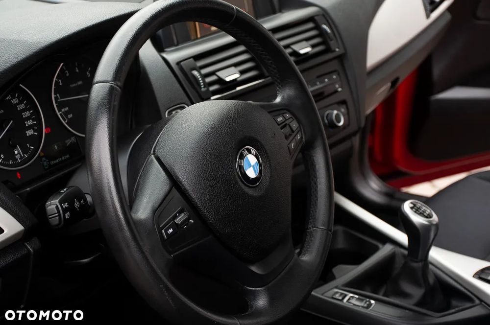 BMW Seria 1 116i Sport Line - 23