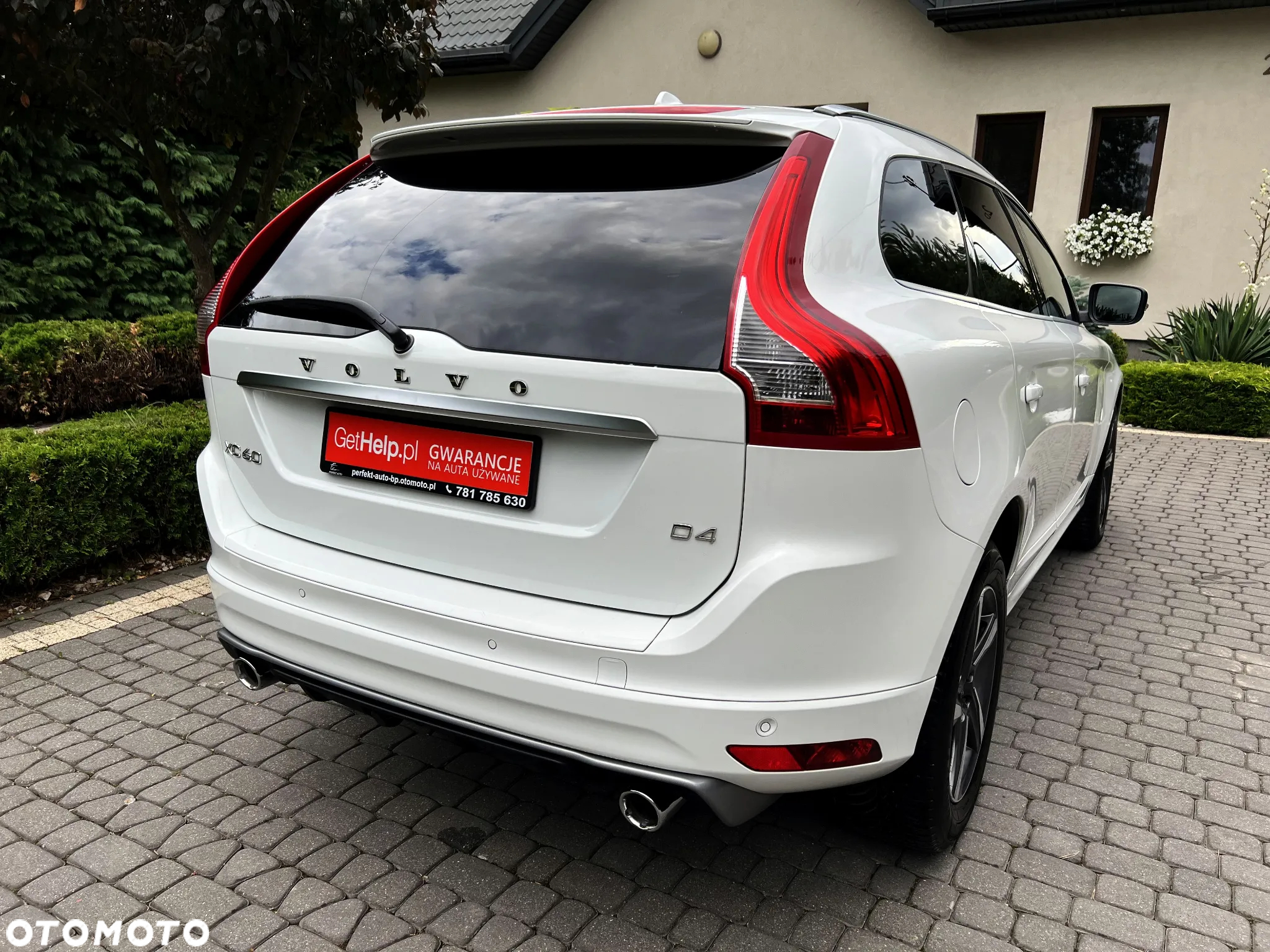 Volvo XC 60 D4 R-Design - 3
