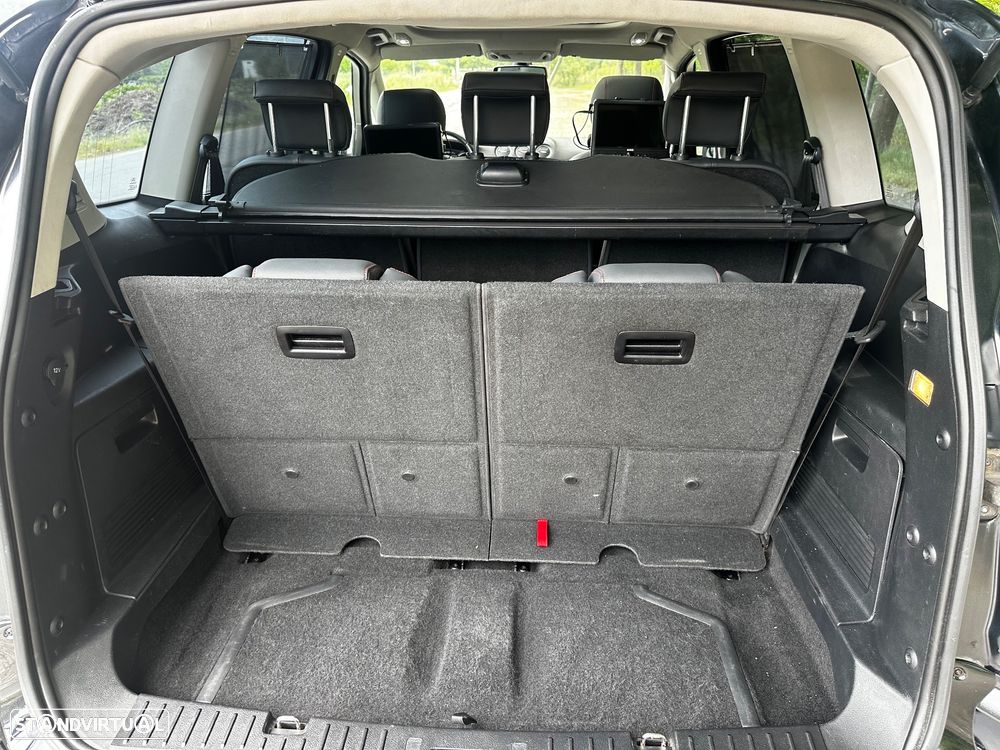 Ford S-Max 2.0 TDCi DPF Titanium - 37