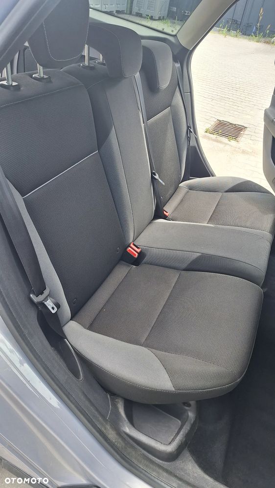 Ford Focus 1.6 TDCi Trend - 16