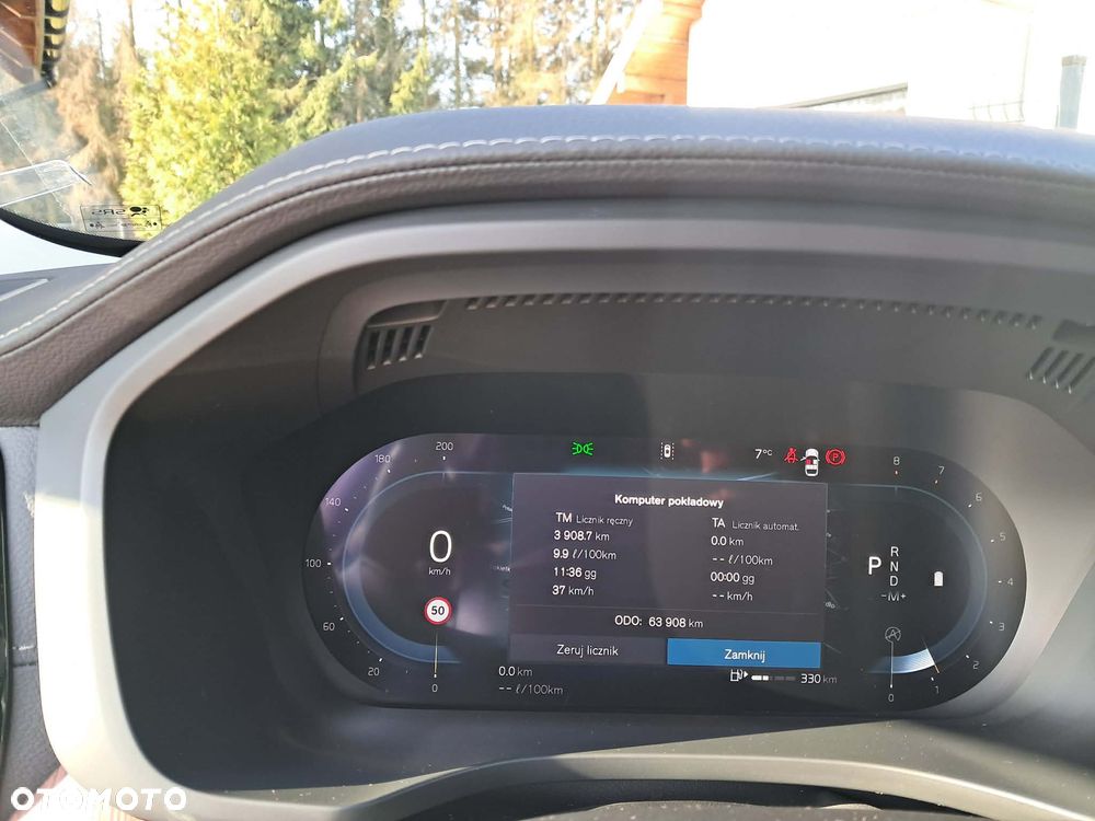 Volvo XC 60 B5 B AWD Plus Dark - 22