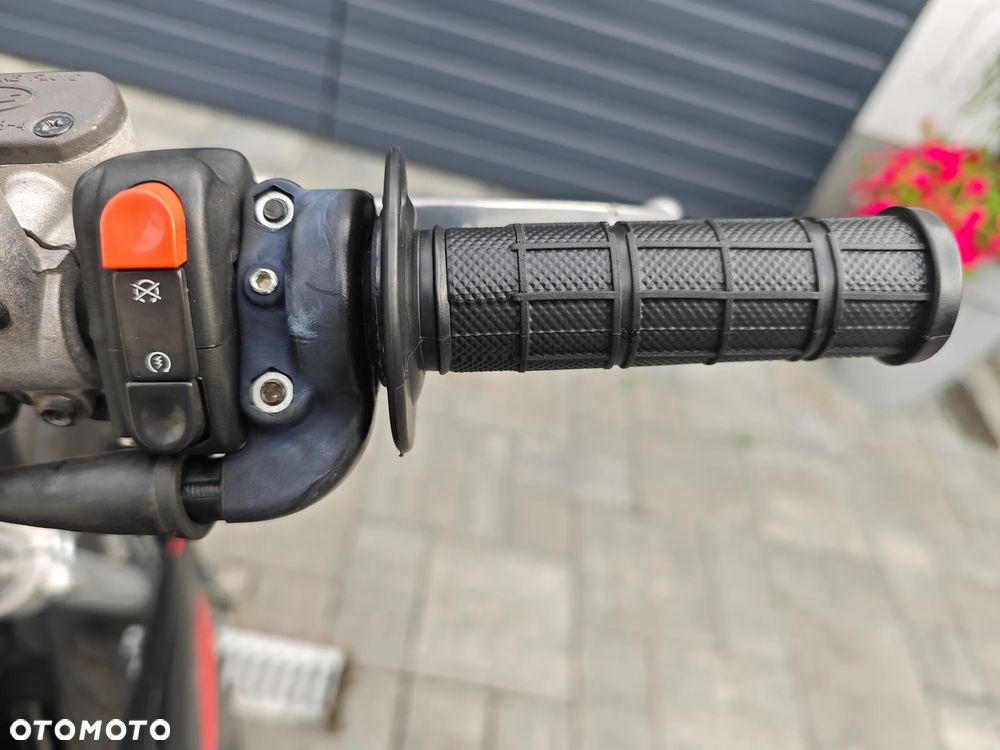 Beta RR - 9