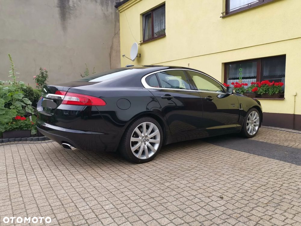 Jaguar XF - 1