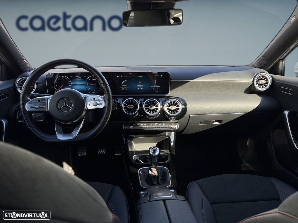 Mercedes-Benz A 180 d AMG Line - 13