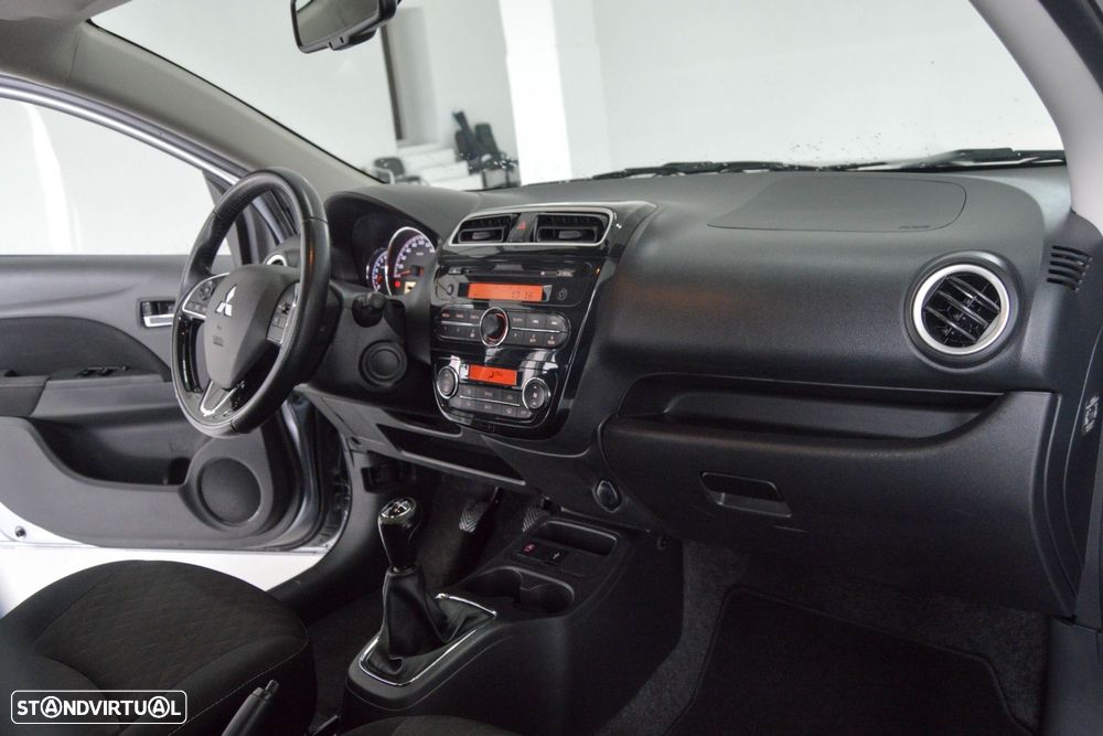 Mitsubishi Space Star 1.2 Intense - 9