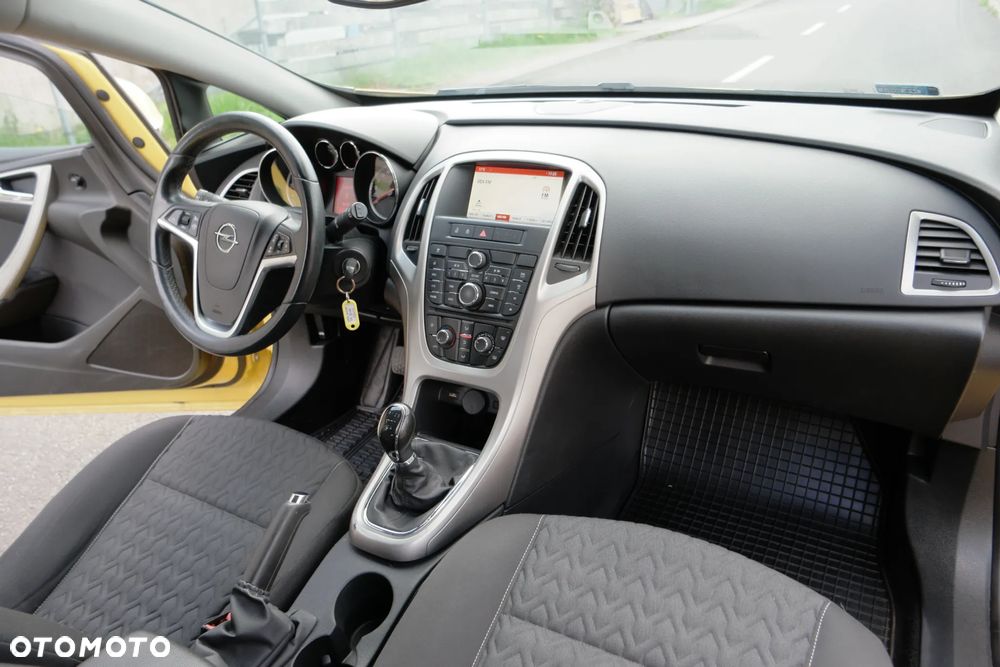 Opel Astra - 24