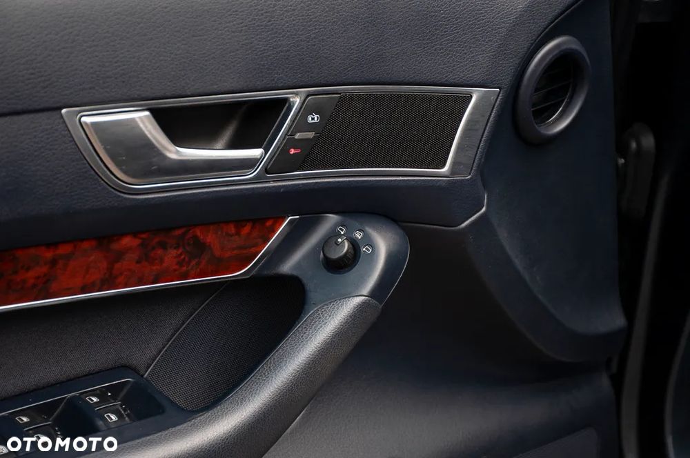 Audi A6 Limousine 2.4 - 34