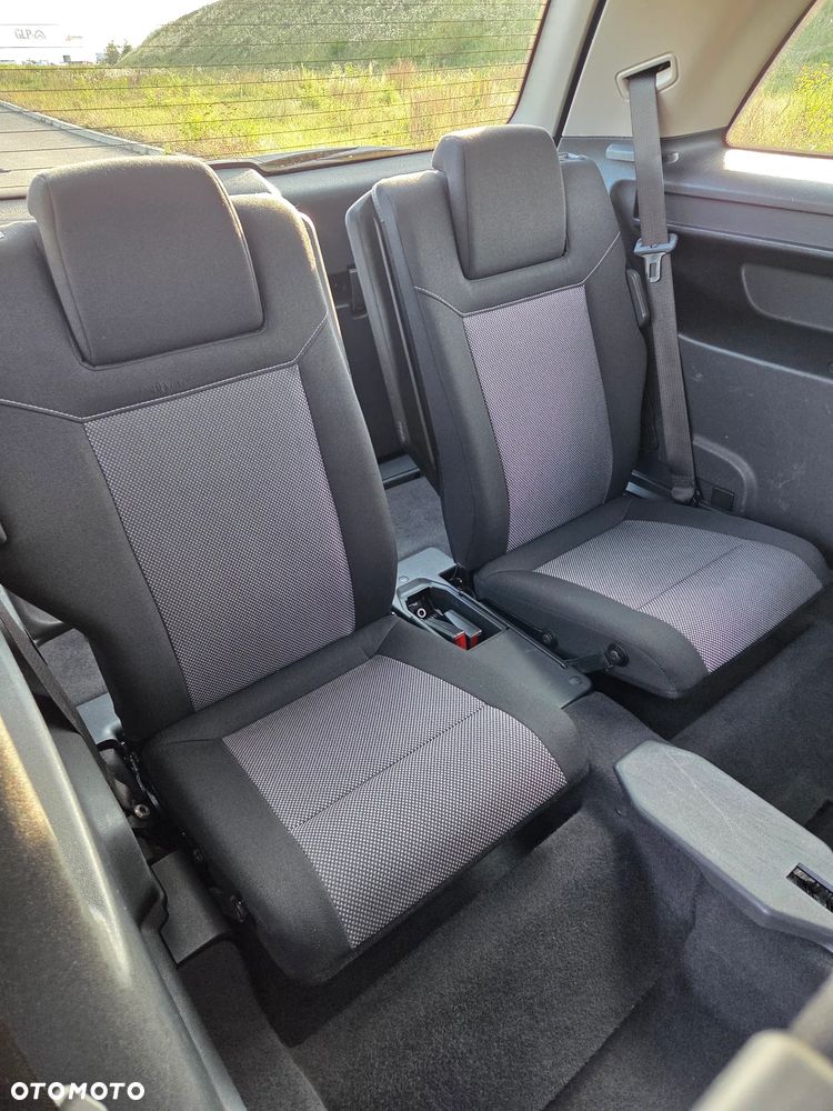 Opel Zafira 1.6 - 17