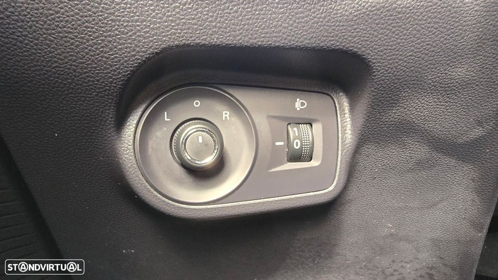 MG MG4 64 kWh Comfort - 11