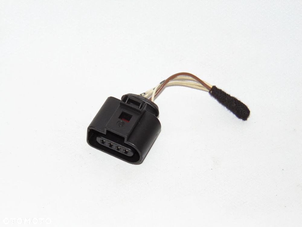 Zamek tylny tył klapy bagażnika VW Volkswagen Golf 5 V HB 03-08r - 12