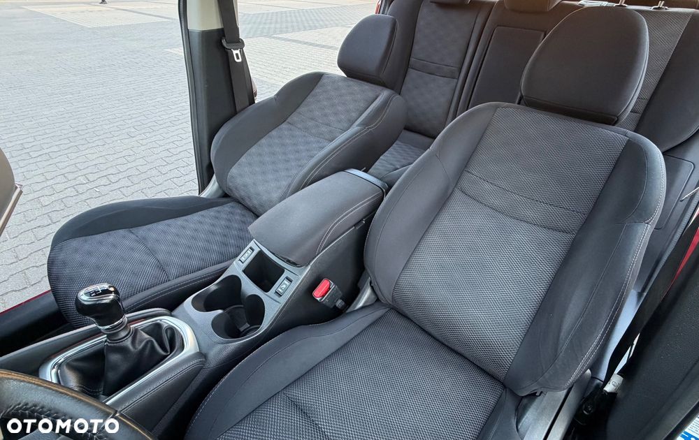 Nissan Qashqai 1.2 DIG-T N-Connecta EU6 - 29