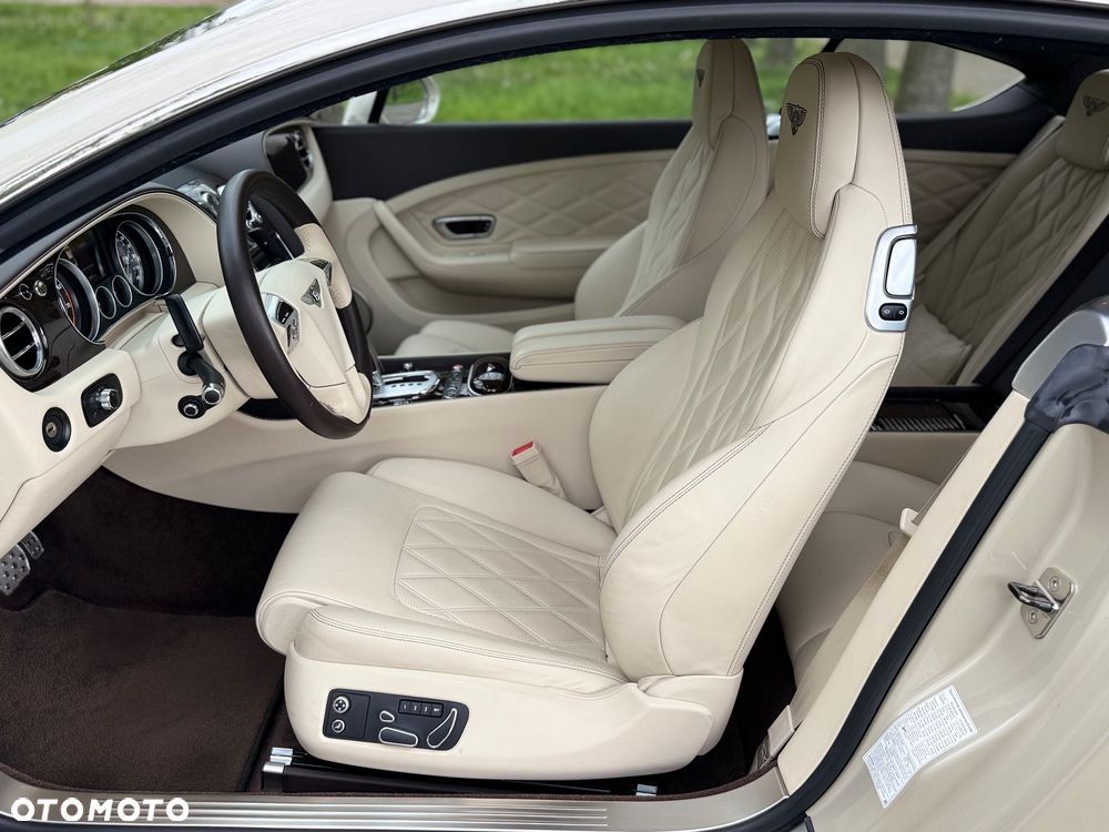Bentley Continental GT W12 - 20