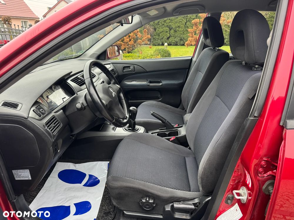 Mitsubishi Lancer 1.6 Comfort - 27