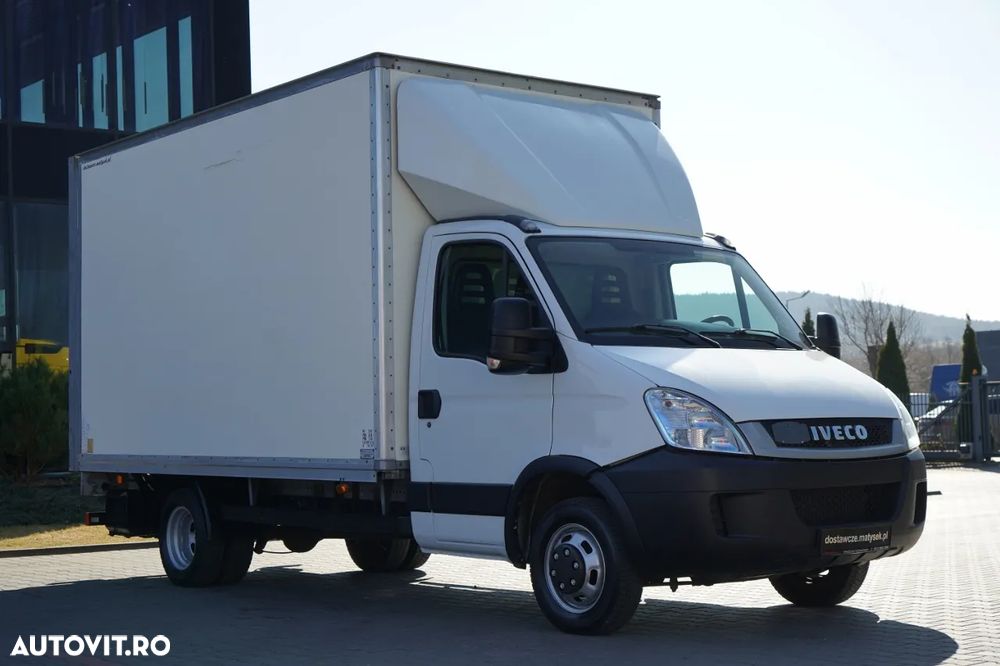 Iveco DAILY 35-130 / 4.2 M CONTAINER / LIFT / TWIN GVWR: 3500 KG / IMPORTAT - 2