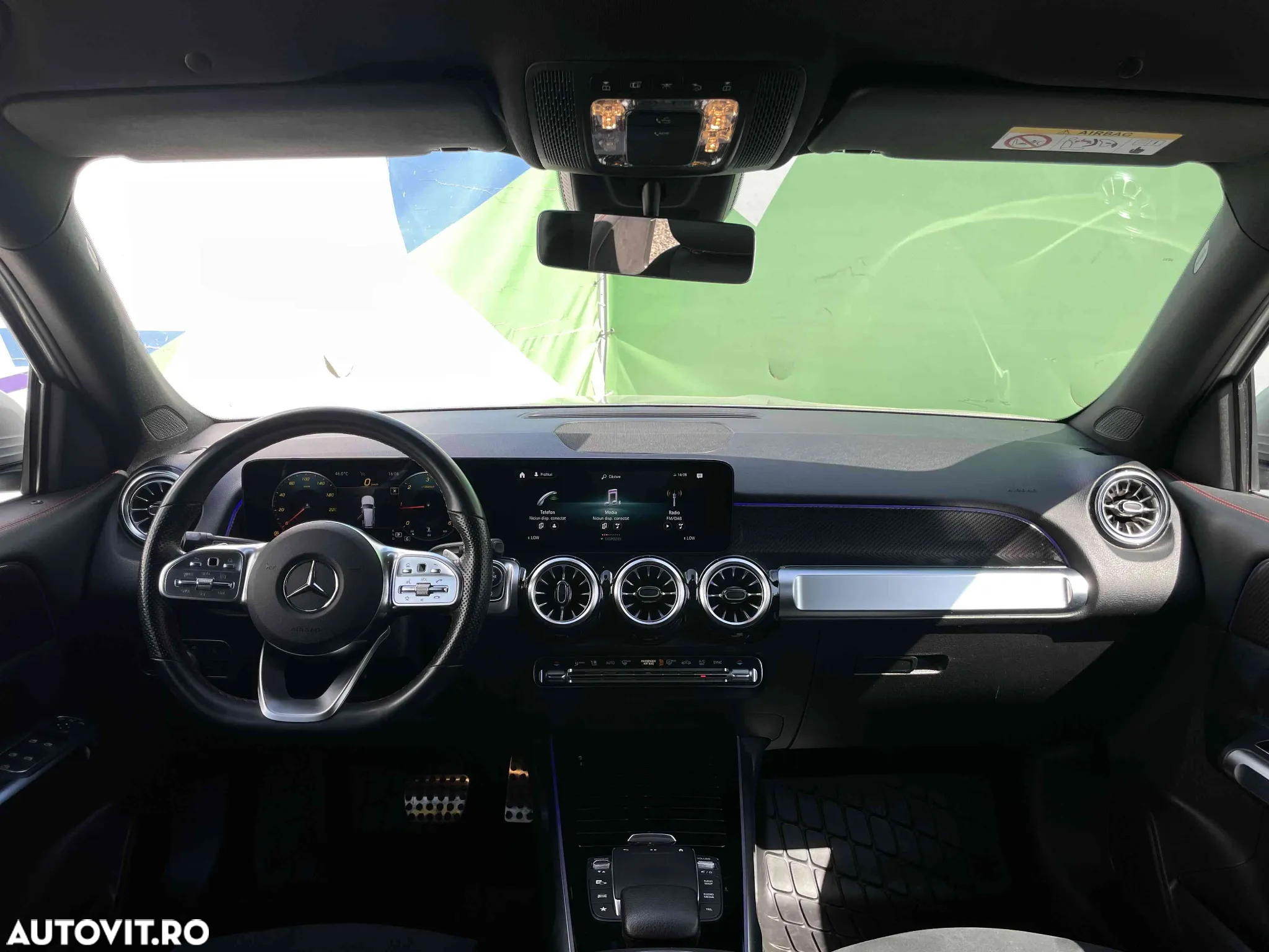Mercedes-Benz GLB - 16