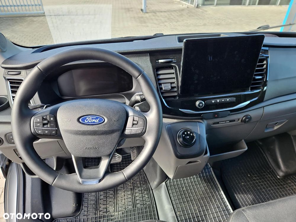Ford Transit - 11