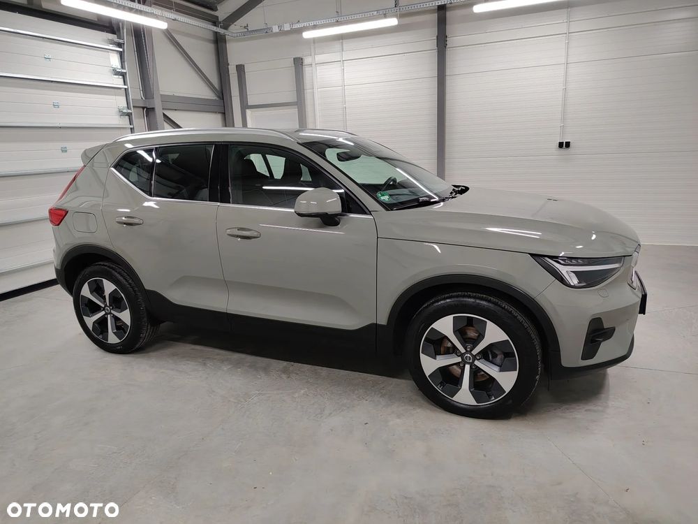 Volvo XC 40 B4 Plus Dark - 14