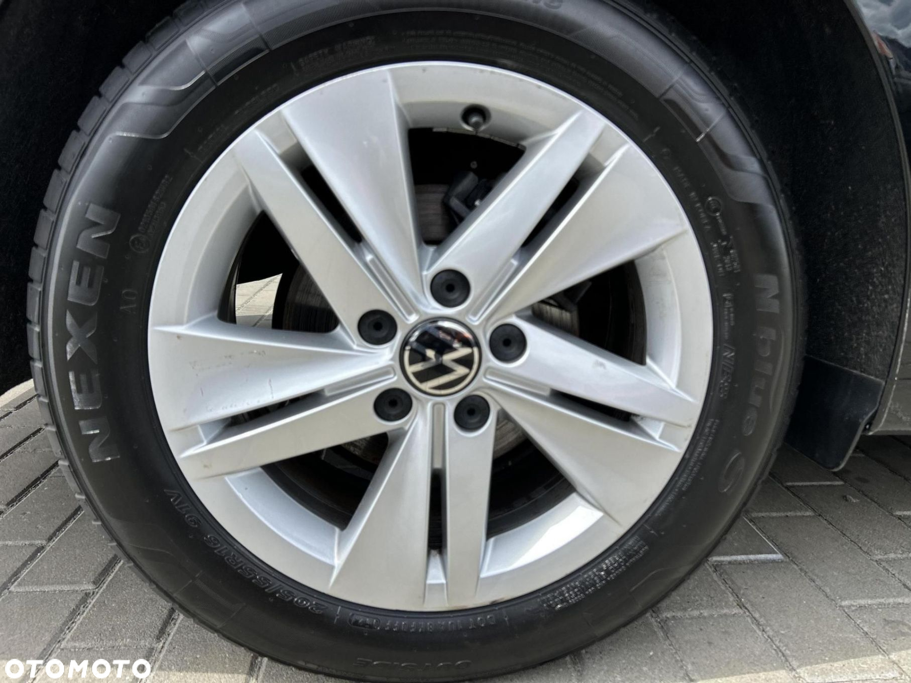 Volkswagen Golf - 18