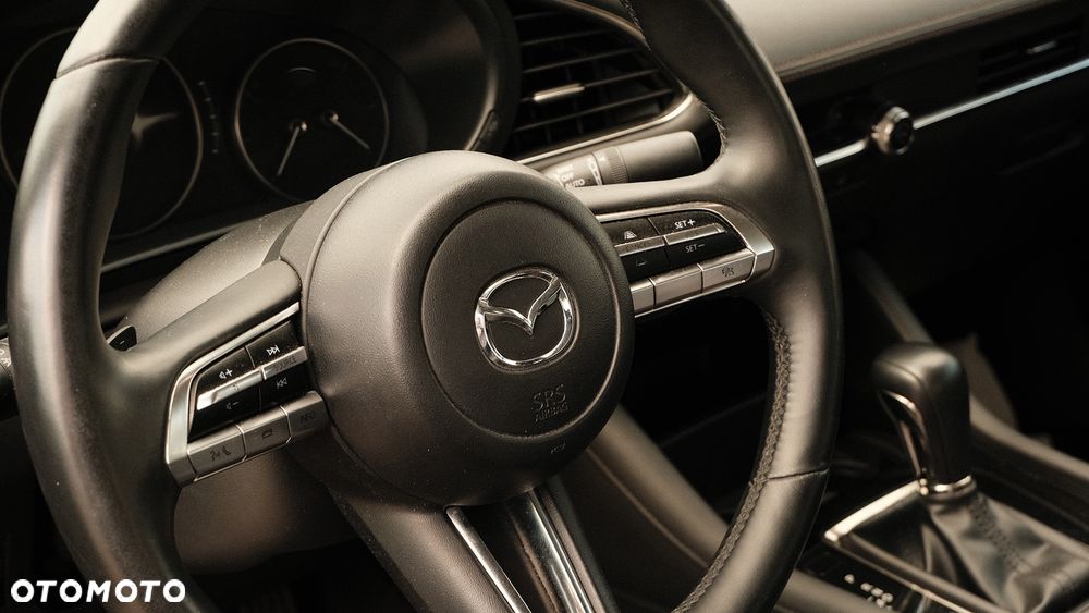 Mazda 3 - 10