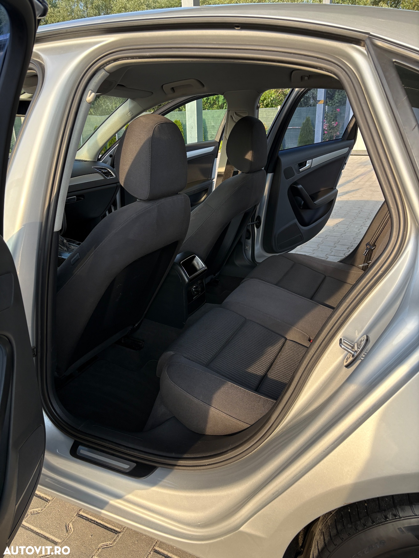 Audi A4 Avant 2.0 TDI - 14
