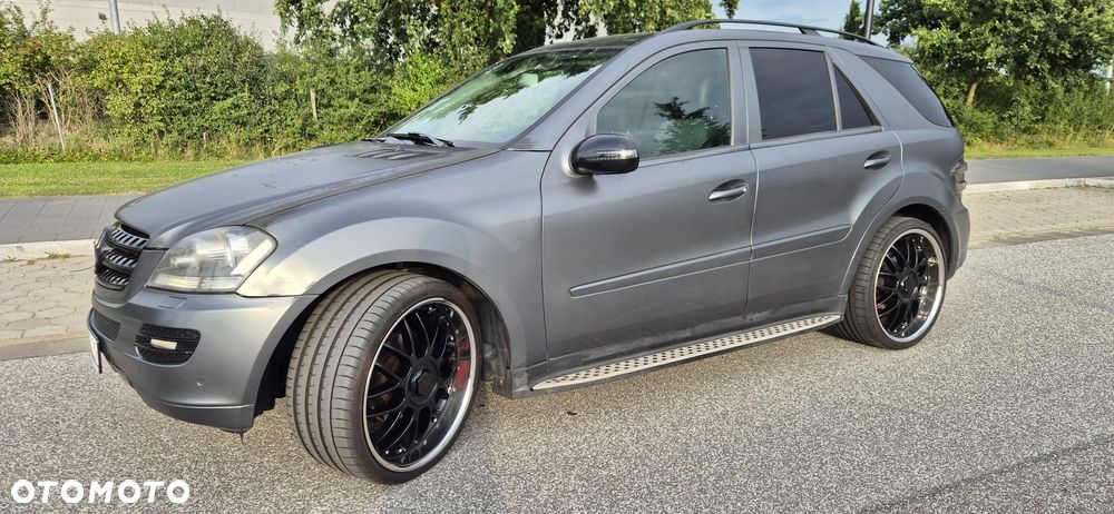 Mercedes-Benz ML - 4