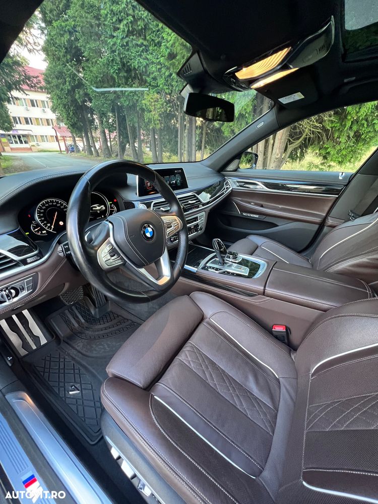 BMW Seria 7 740d xDrive - 18