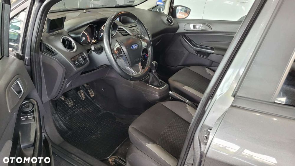 Ford Fiesta - 10