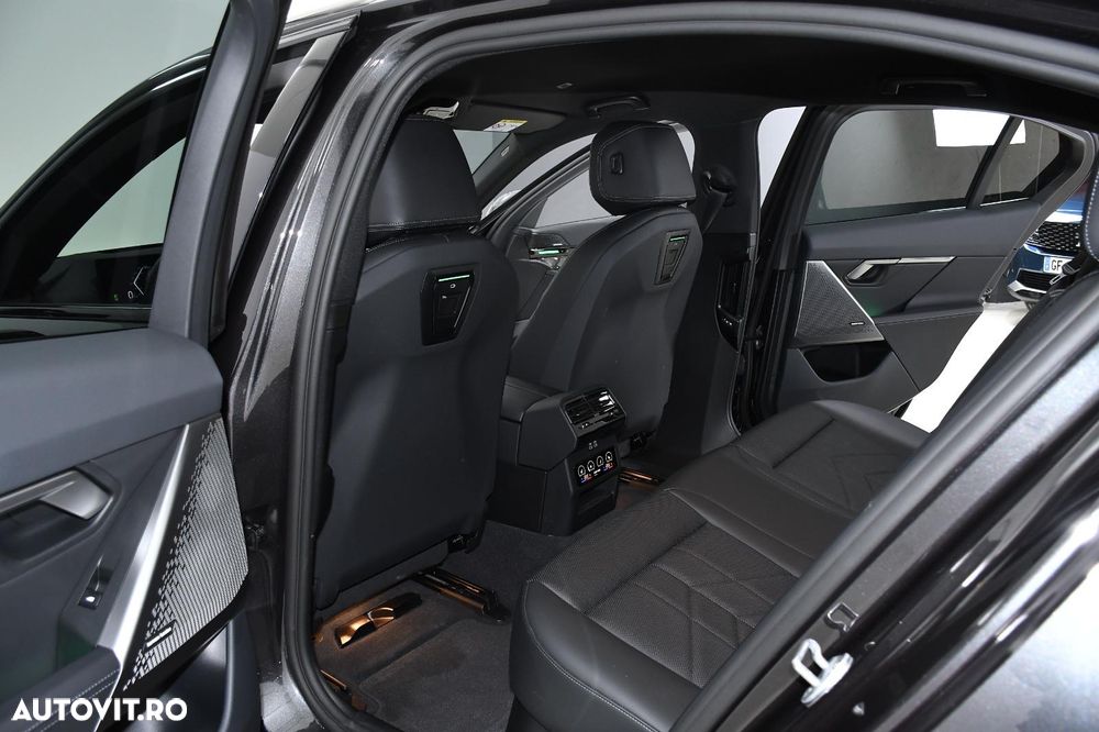 BMW Seria 5 520i Aut. - 14