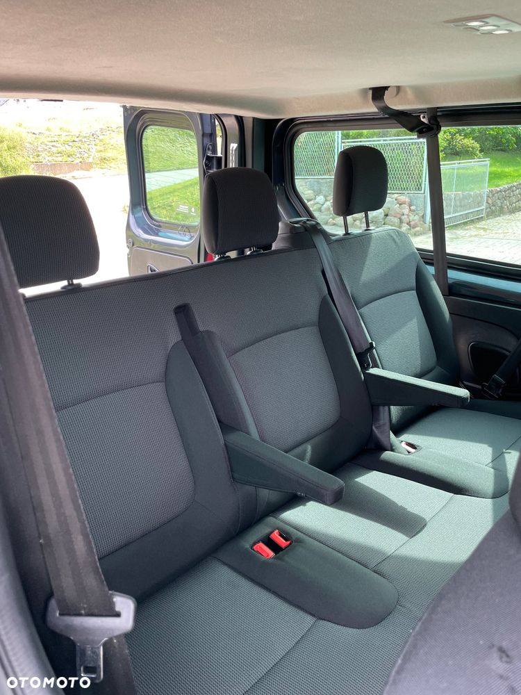 Renault Trafic 2.0 dCi - 13