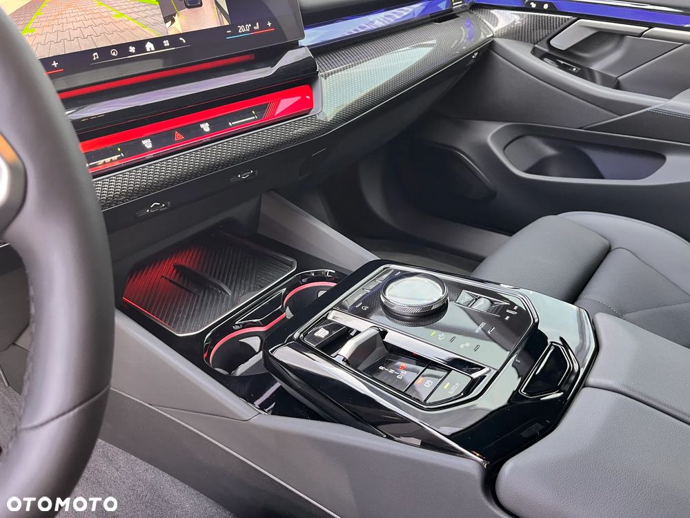 BMW Seria 5 - 25