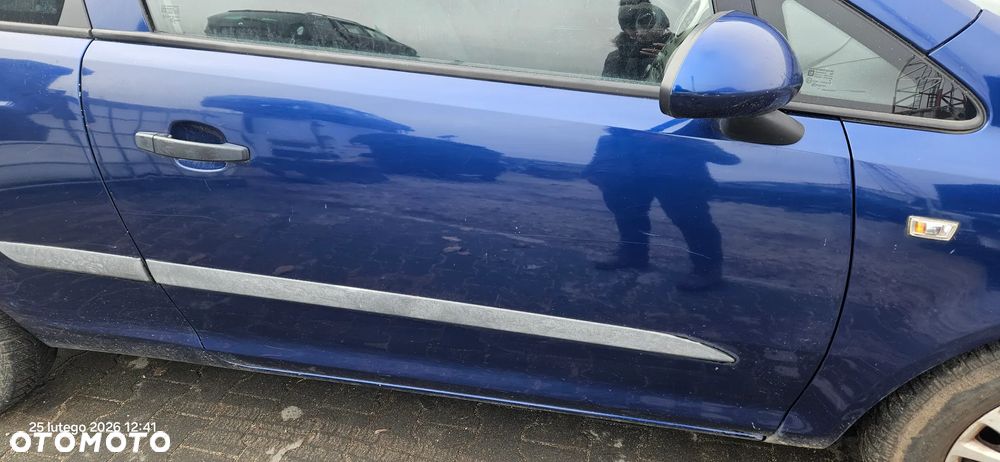 Drzwi lewe prawe Opel Corsa D 2007r 3d hatchback Z21B - 3