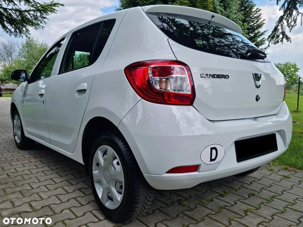 Dacia Sandero 1.2 16V 75 Laureate - 10