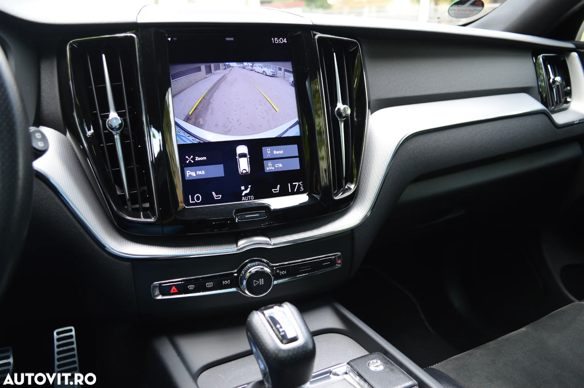 Volvo XC 60 T5 AWD Geartronic RDesign - 34