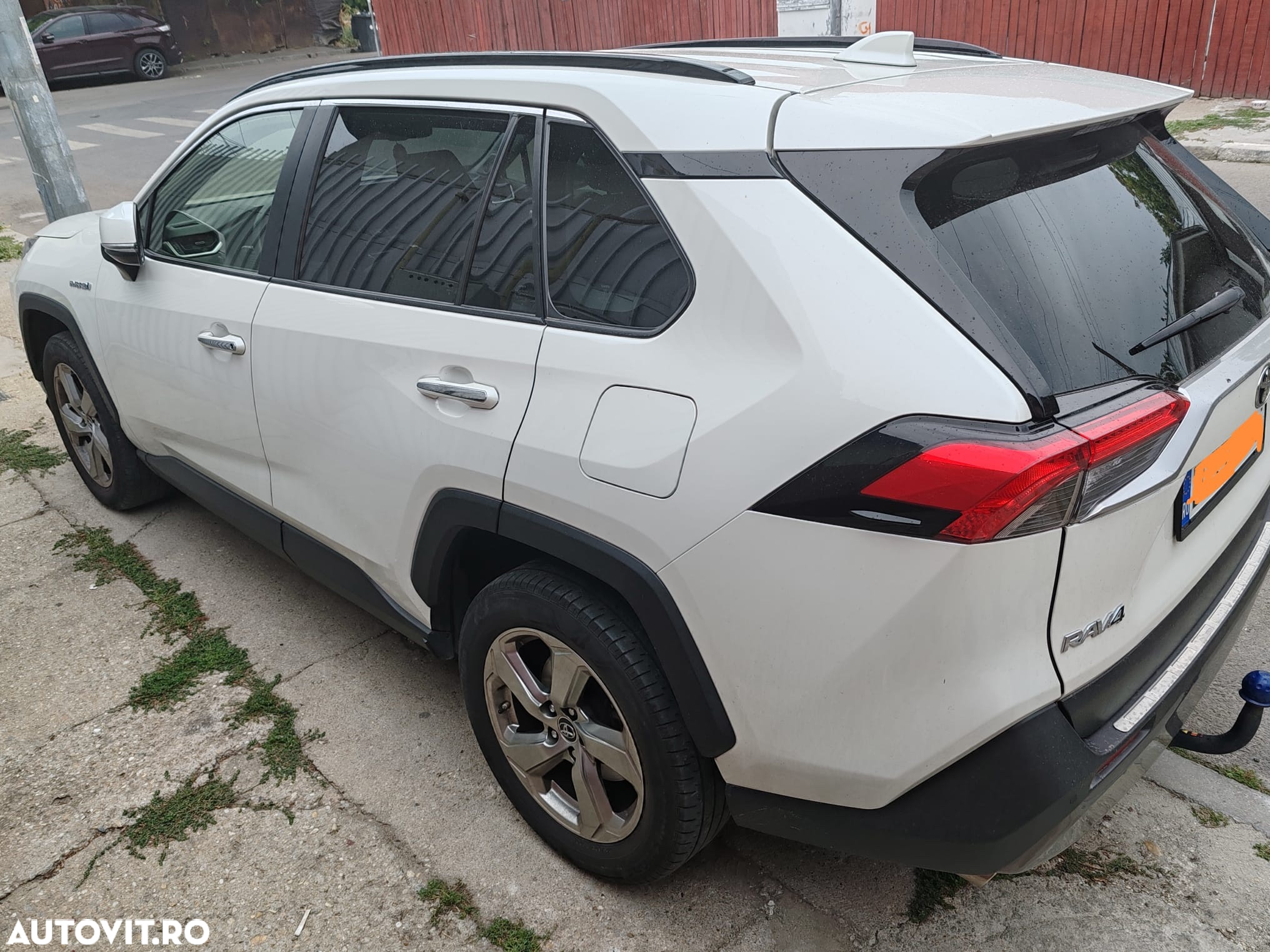 Toyota RAV4 2.5 Hybrid VVT-iE 4x4 Luxury - 2