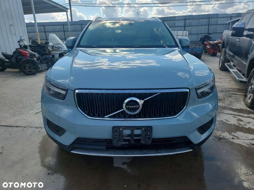 Volvo XC 40 T5 AWD Momentum - 5