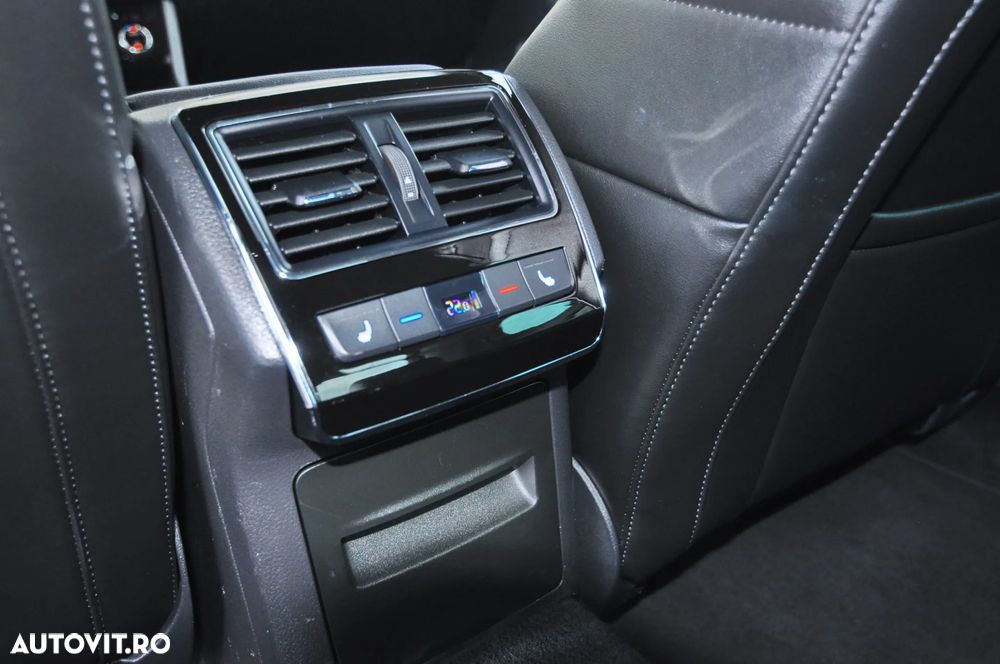 Skoda Superb 2.0 TDI DSG Ambition - 18