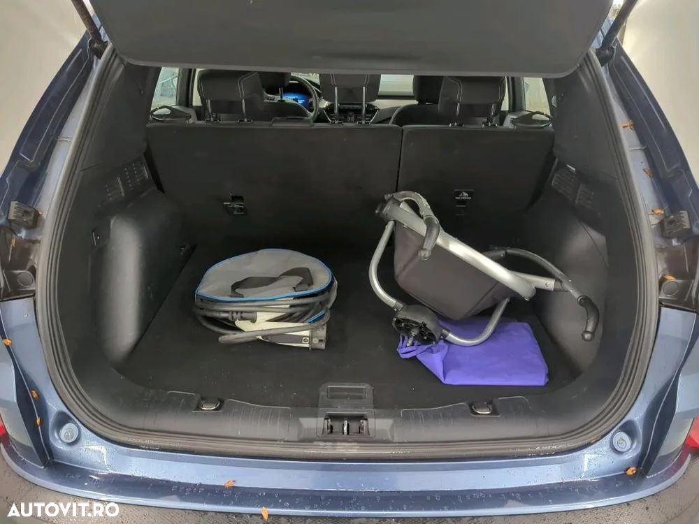 Ford Kuga ver-2-5-duratec-fwd-fhev-titanium - 13