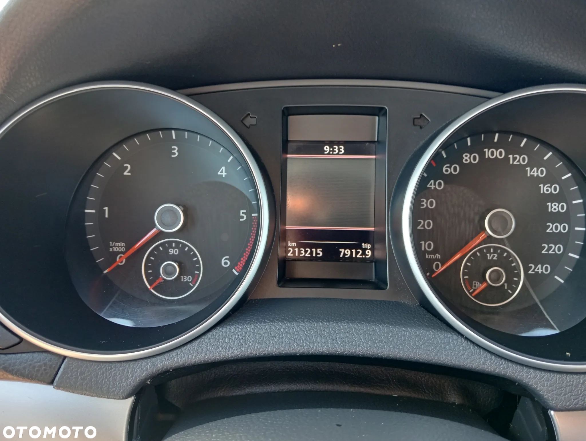 Volkswagen Golf VI 2.0 TDI Highline DSG - 33
