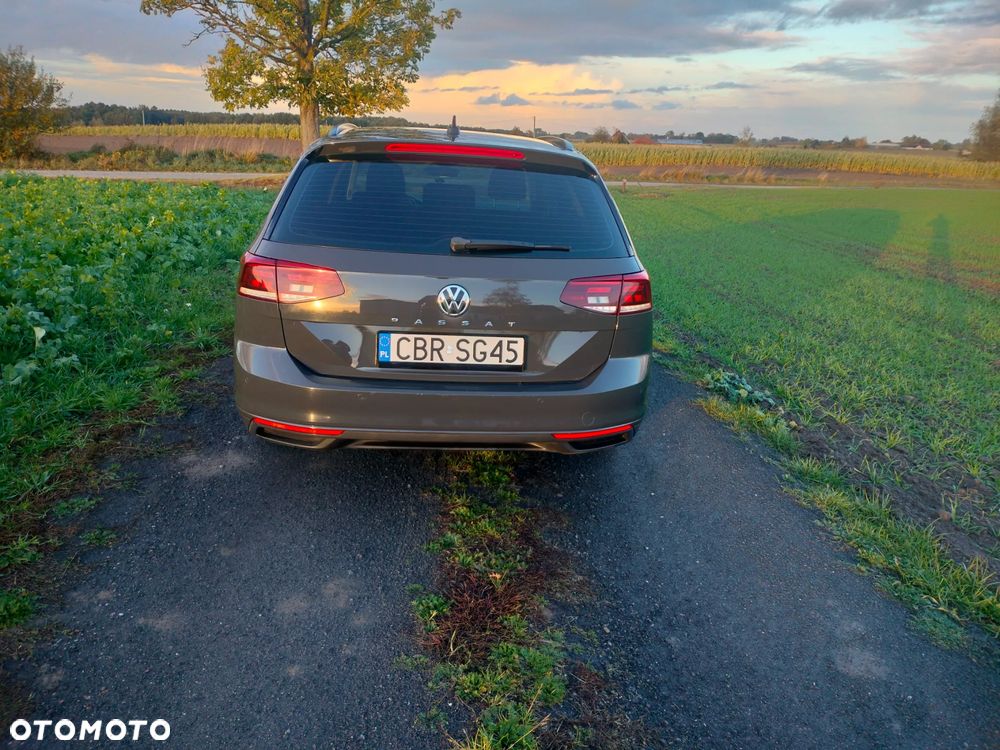 Volkswagen Passat - 6