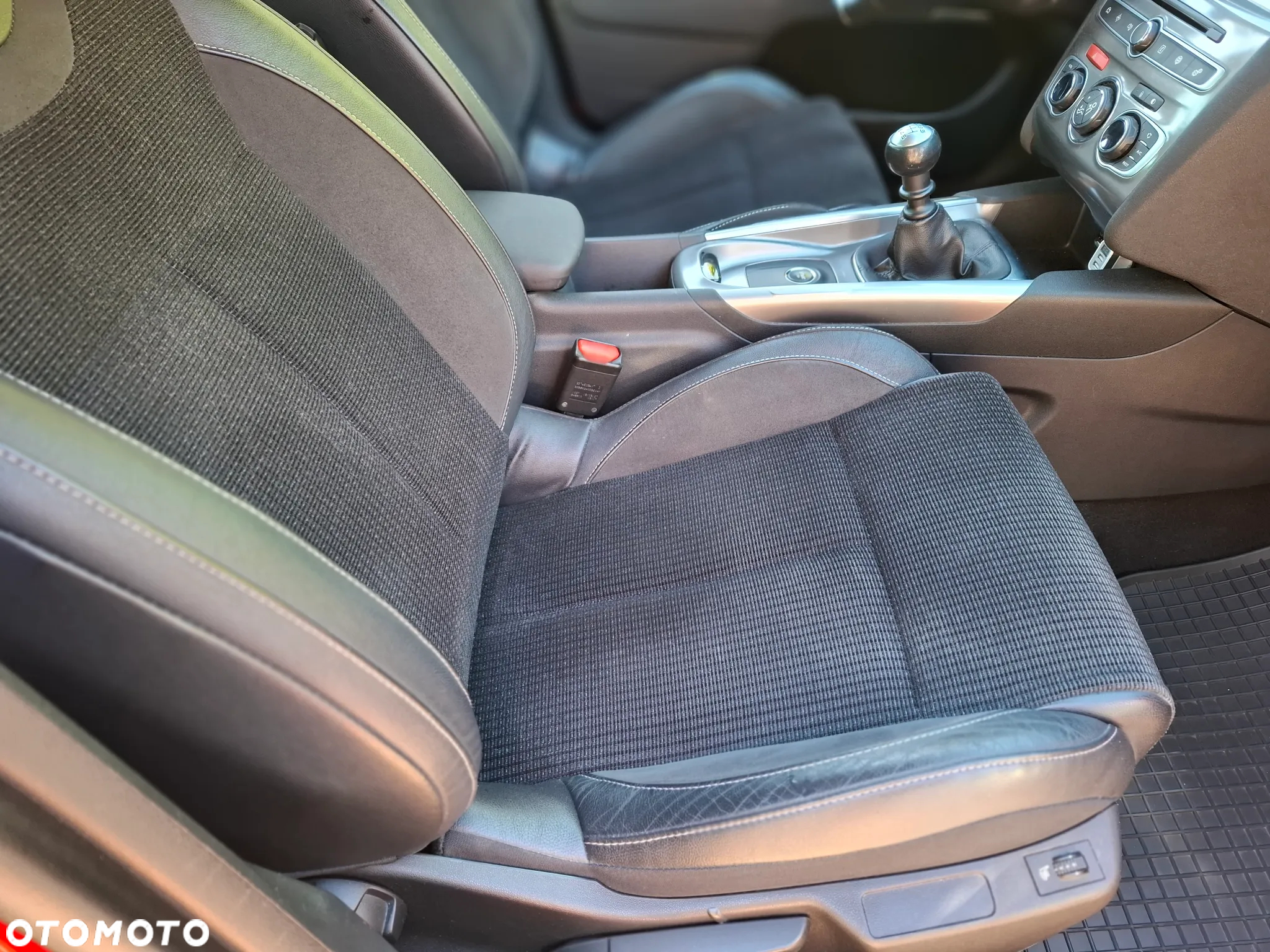 Citroën C4 1.6 BlueHDi Shine S&S - 14