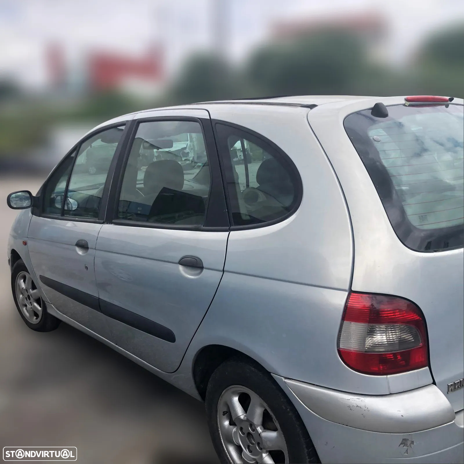 Renault Scenic I 1.4i 16V de 2000 para peças - 4