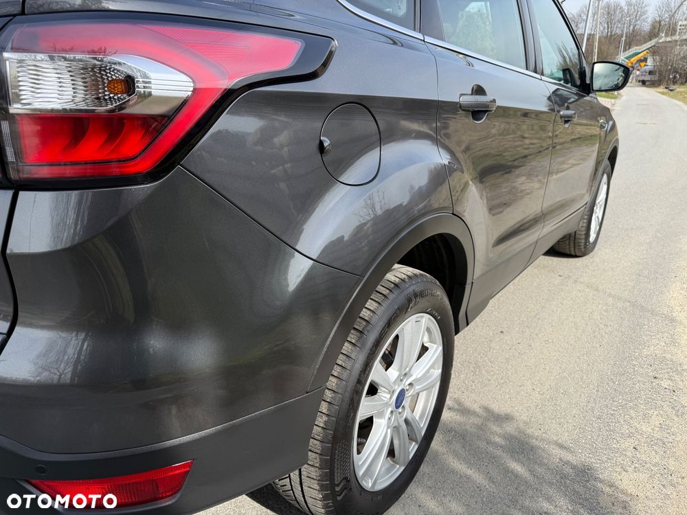 Ford Kuga - 35