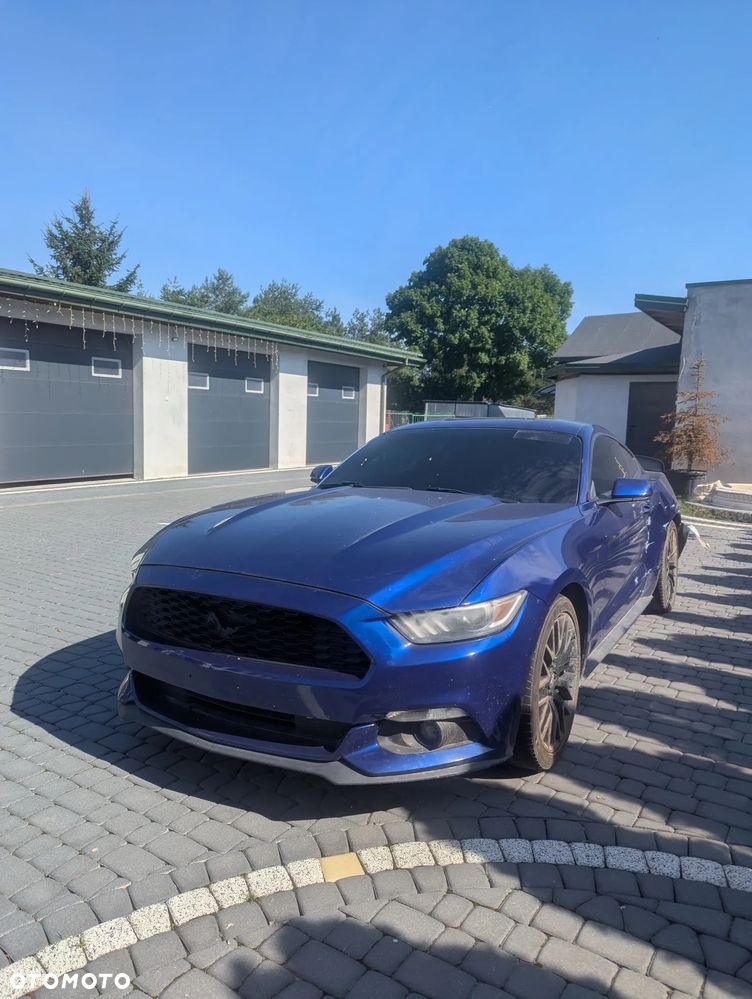 Ford Mustang 3.7 V6 - 1