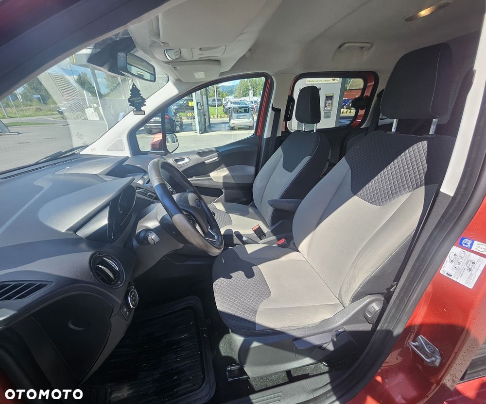 Ford Tourneo Courier 1.0 EcoBoost S&S Titanium - 19