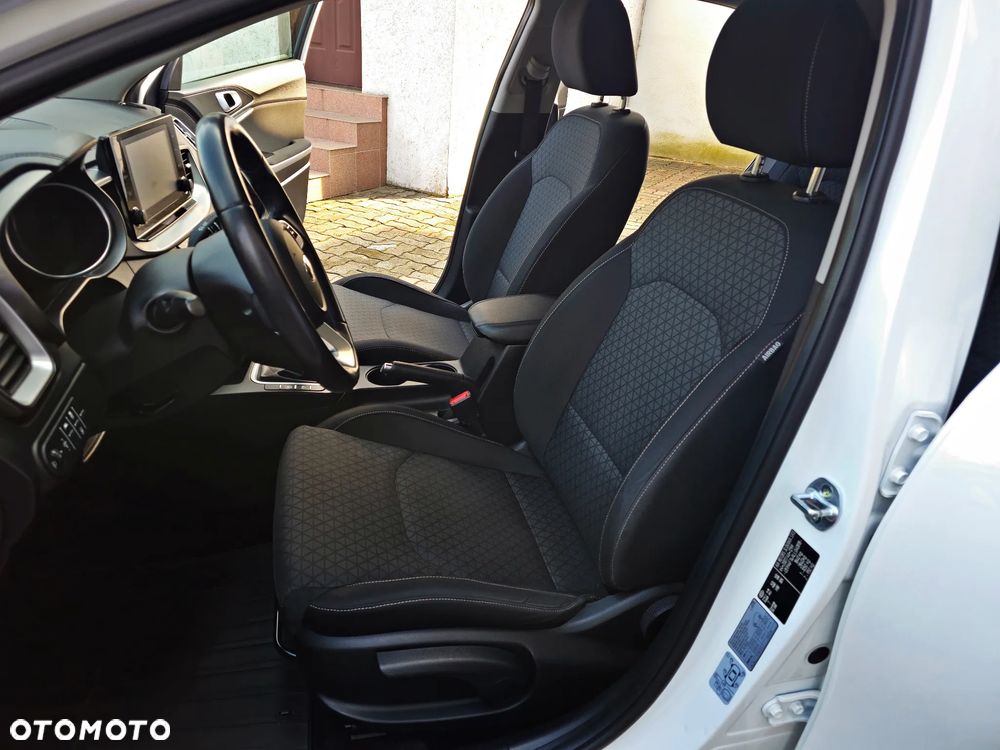 Kia XCeed 1.4 T-GDI M - 32